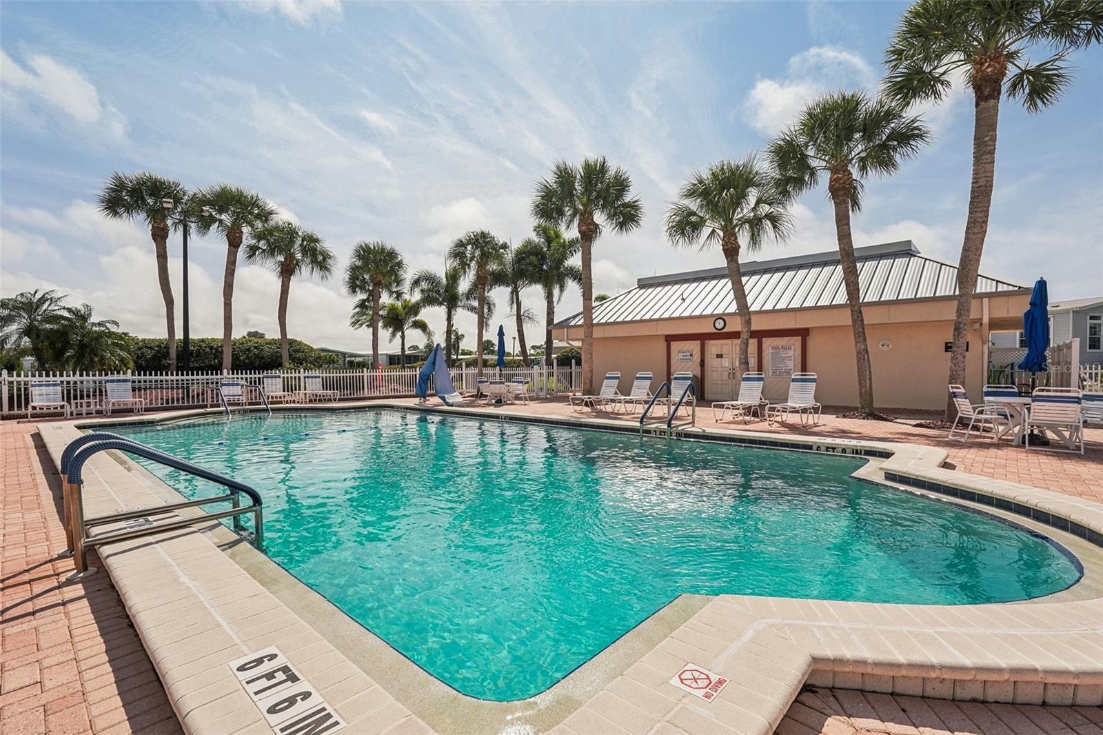 ALAMEDA ISLES - Residential