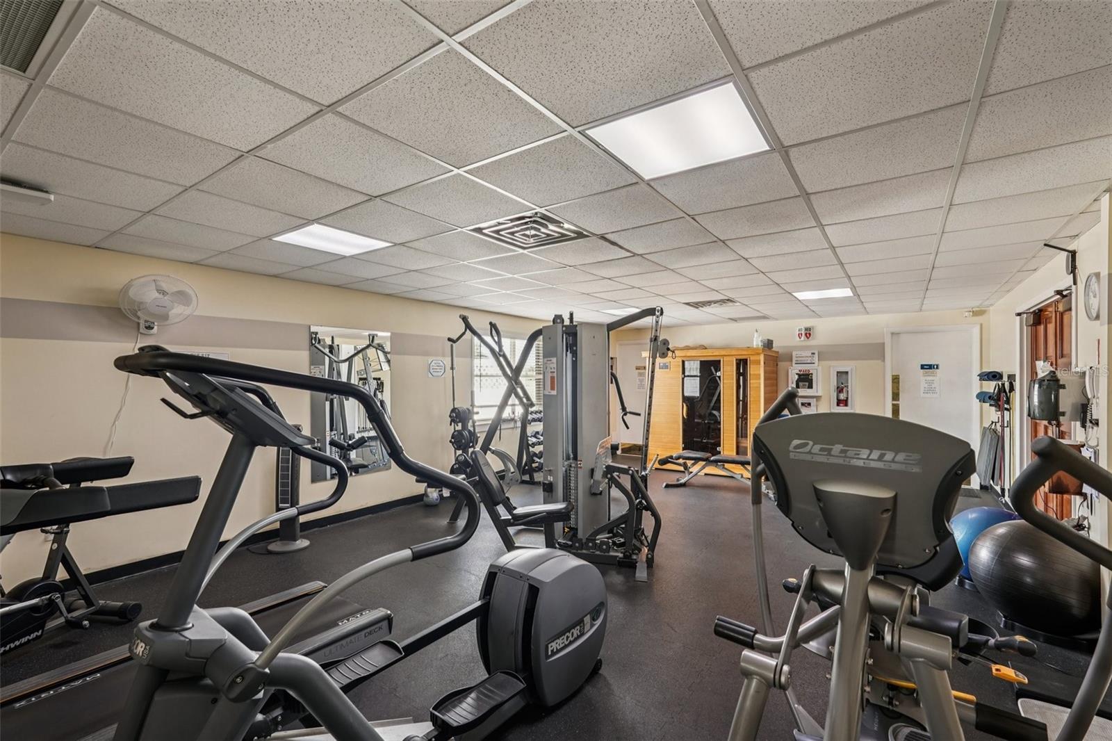 ALAMEDA ISLES - Residential