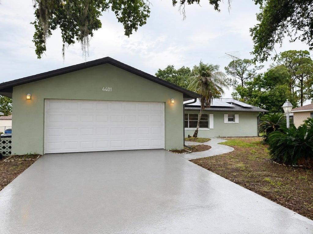 Photo of 4401 Maderia Avenue, Sebring, FL 33872 (MLS # O6430854)