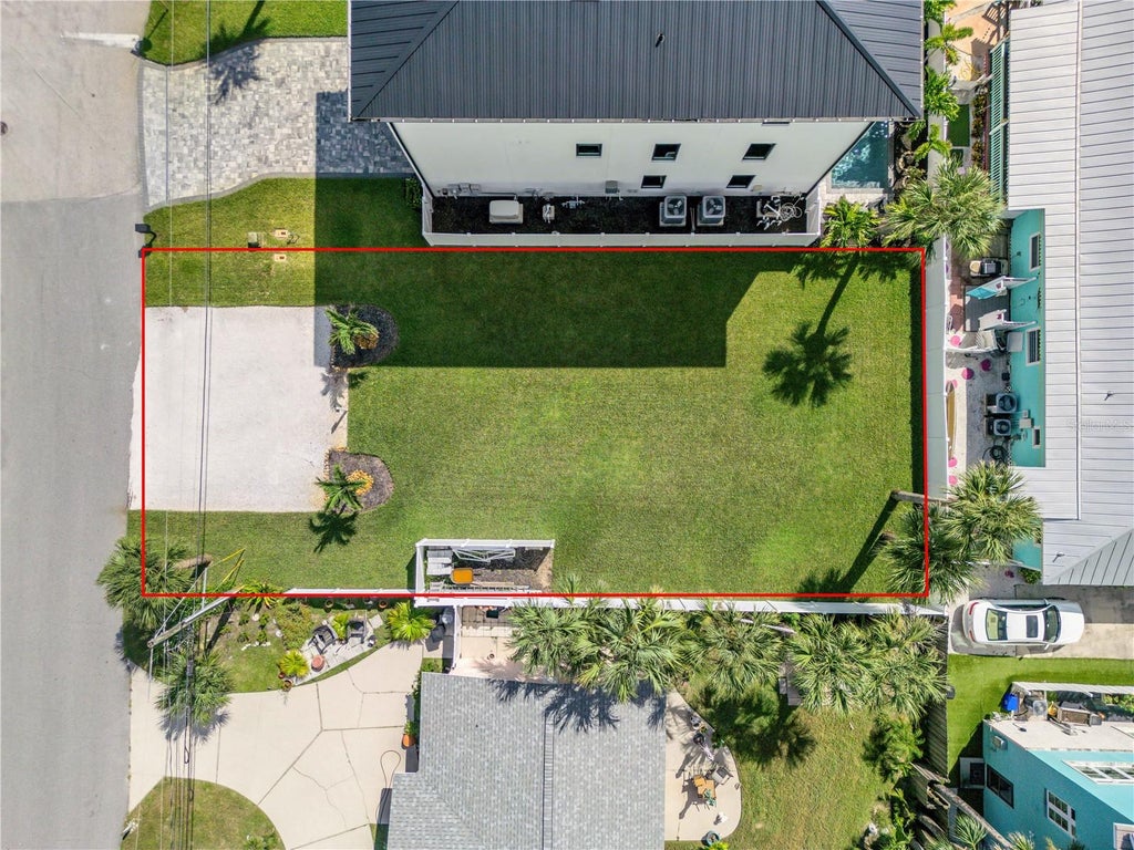 Photo of 407 Lincoln Avenue, New Smyrna Beach, FL 32169 (MLS # O6445191)