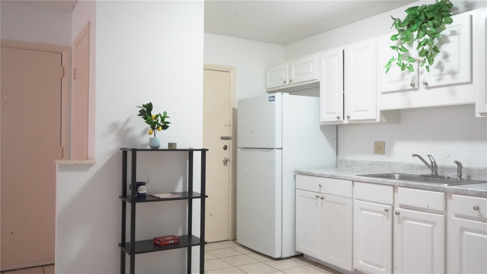 1700 SW 16TH COURT J-4