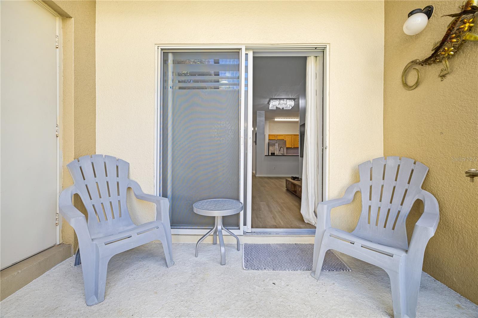 OAKWATER PH 02-6 CONDO - Residential