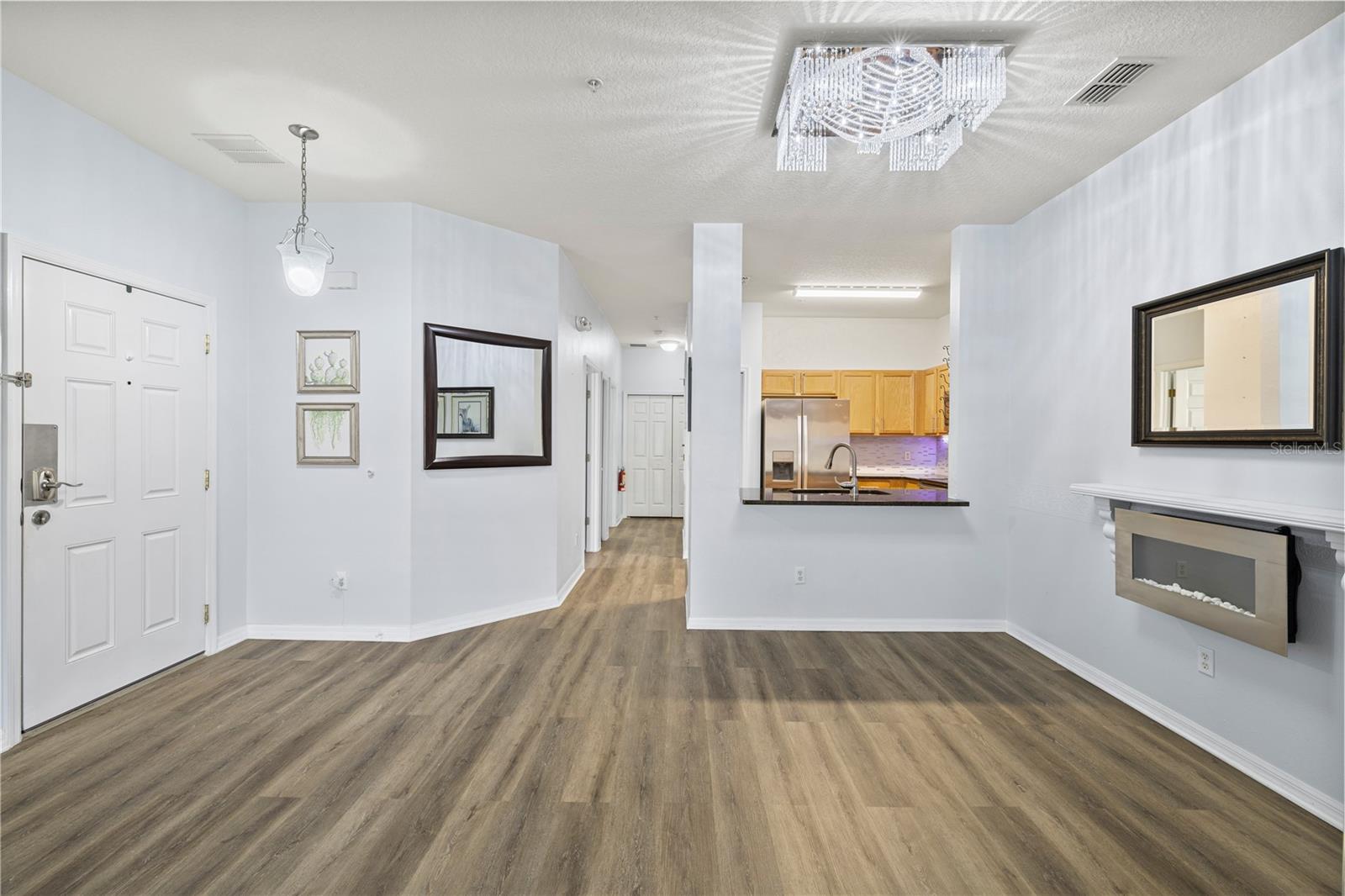 OAKWATER PH 02-6 CONDO - Residential