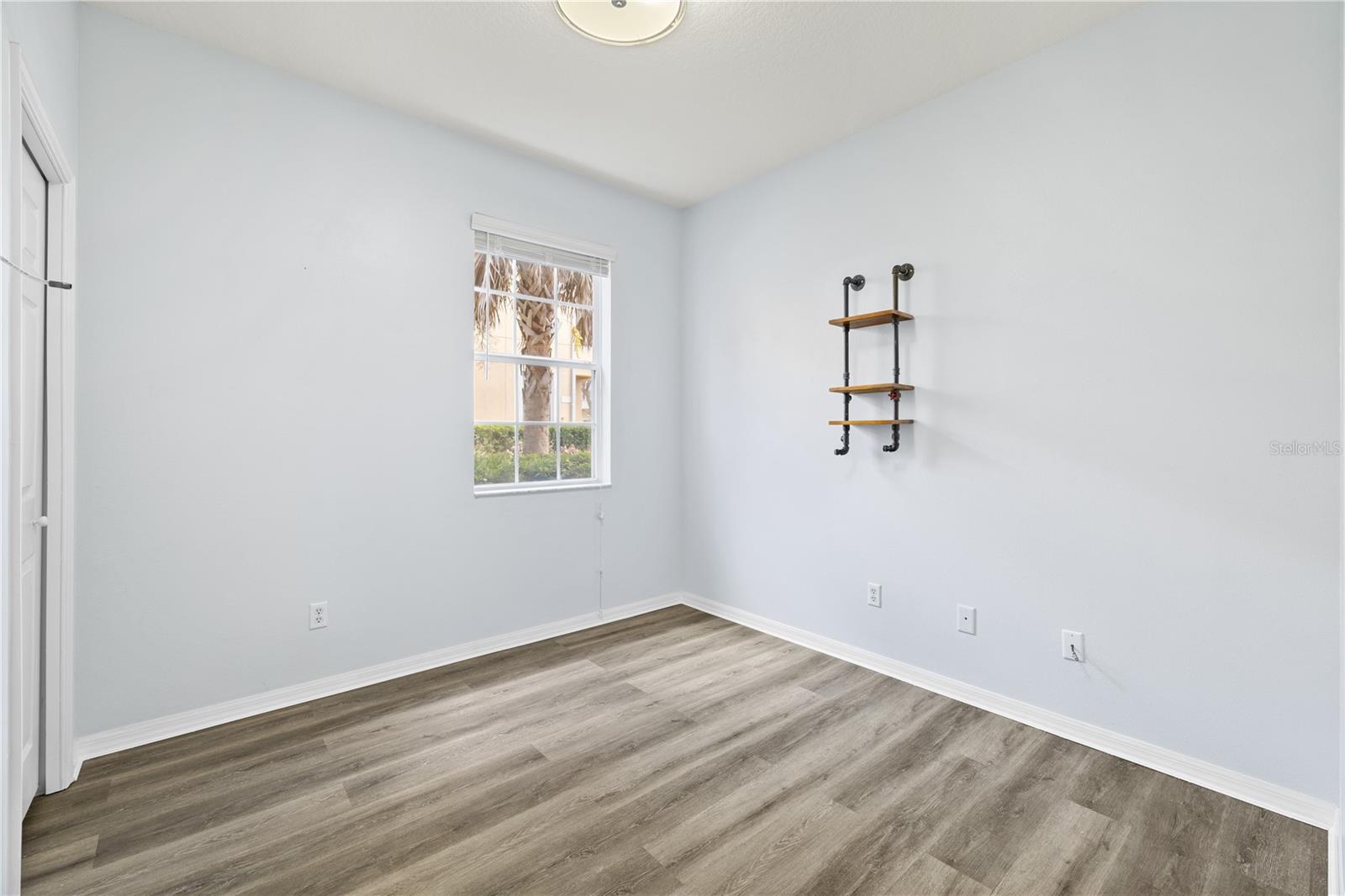 OAKWATER PH 02-6 CONDO - Residential