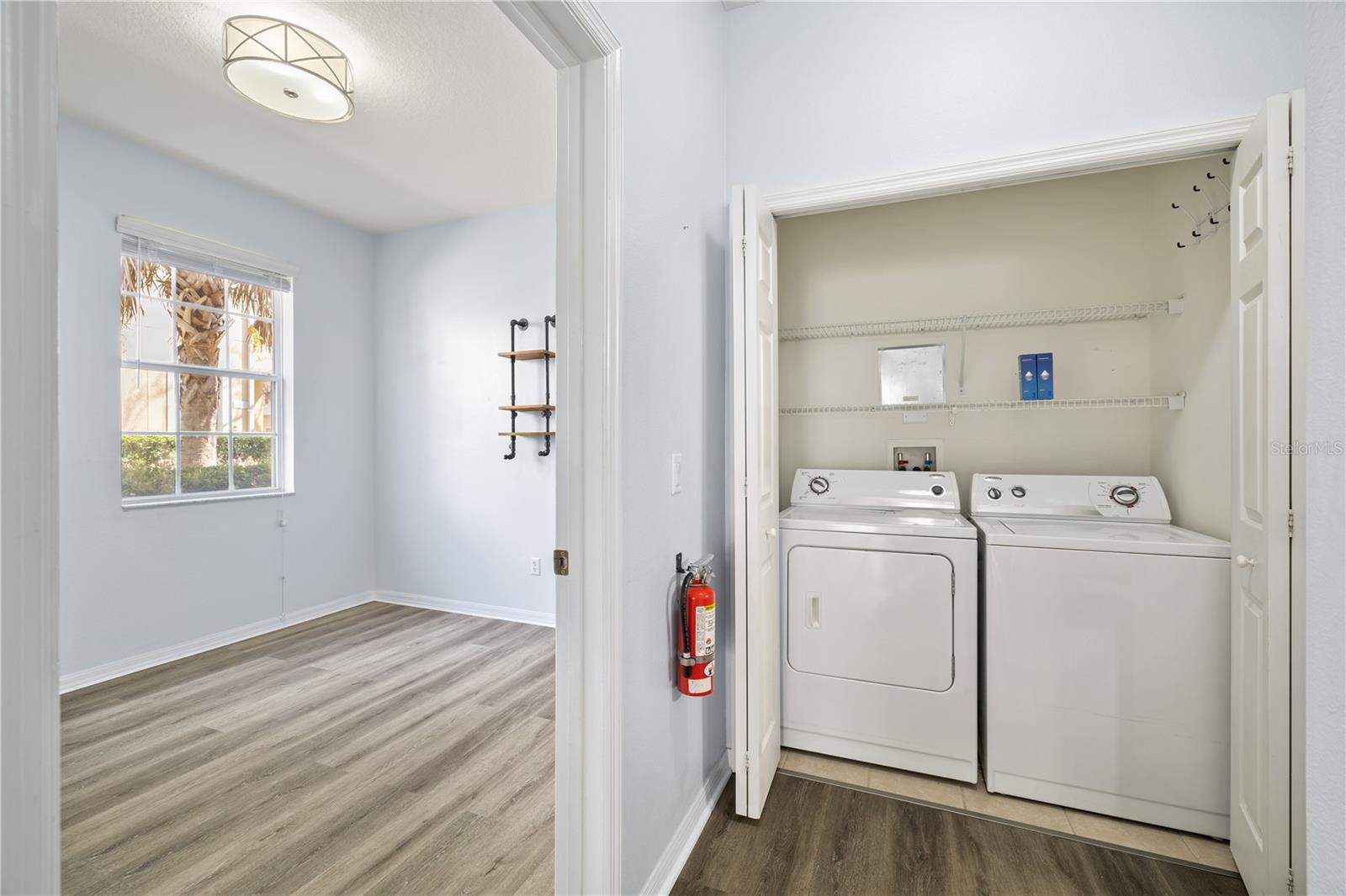 OAKWATER PH 02-6 CONDO - Residential