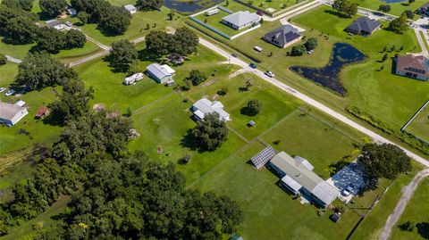 A home in PLANT CITY