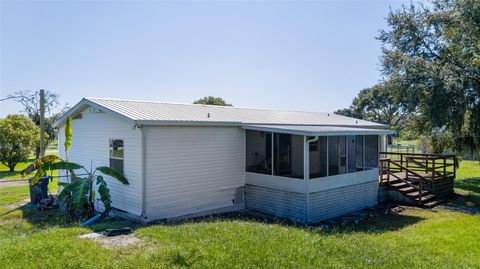 A home in PLANT CITY