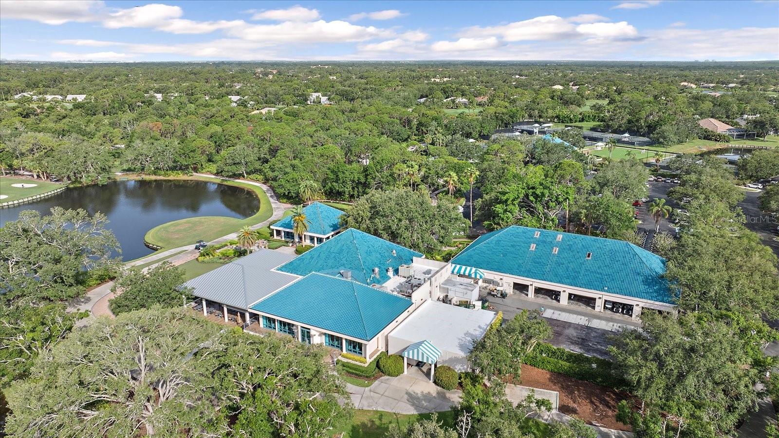 UNIVERSITY PARK GOLF AND COUNTRY CLUB - Residential