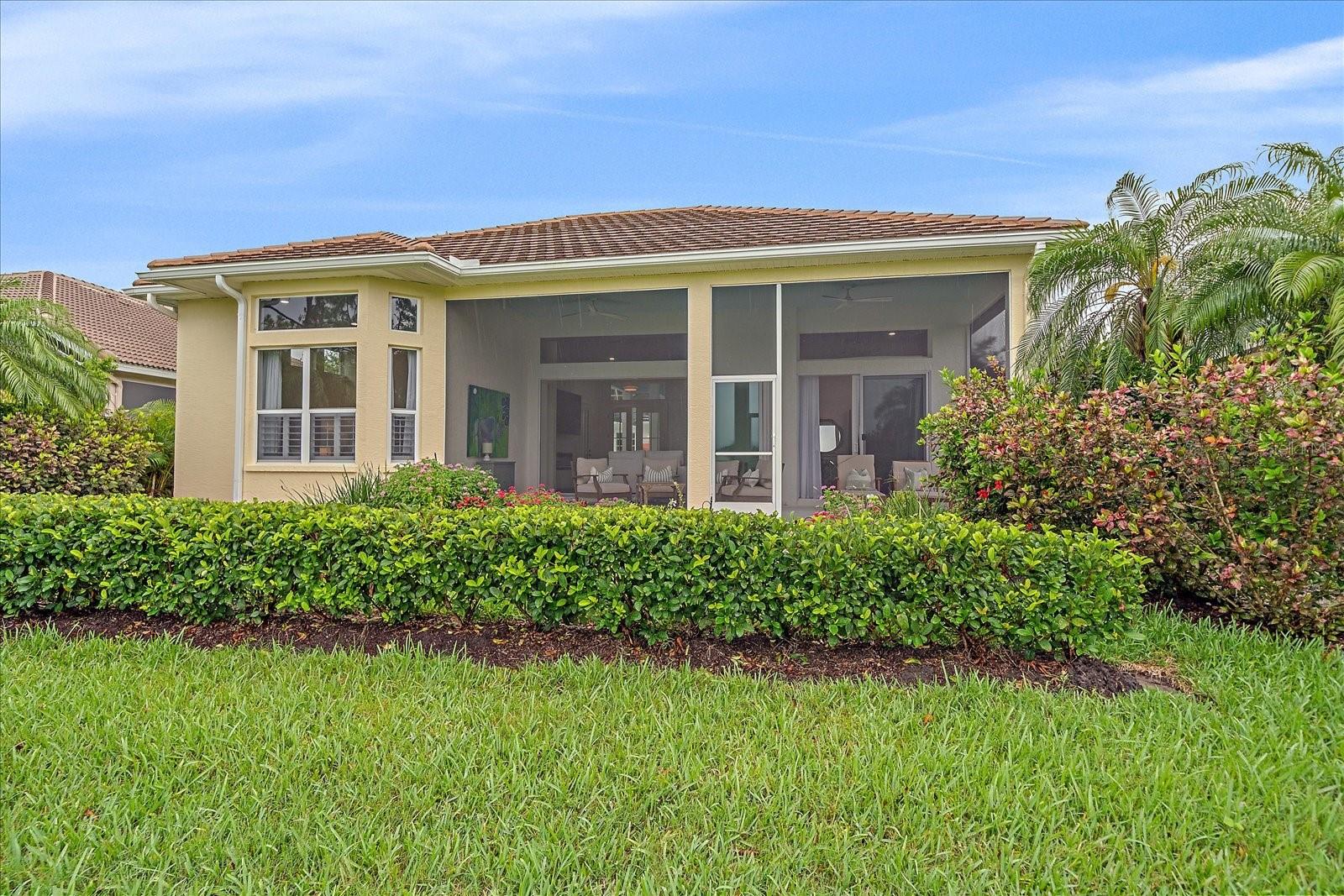 UNIVERSITY PARK GOLF AND COUNTRY CLUB - Residential