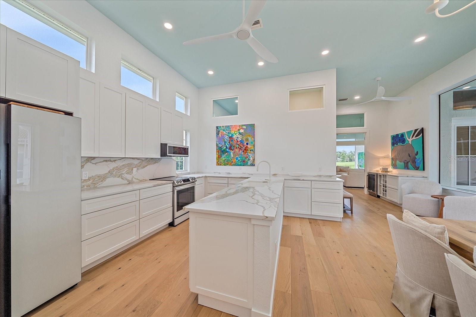 UNIVERSITY PARK GOLF AND COUNTRY CLUB - Residential