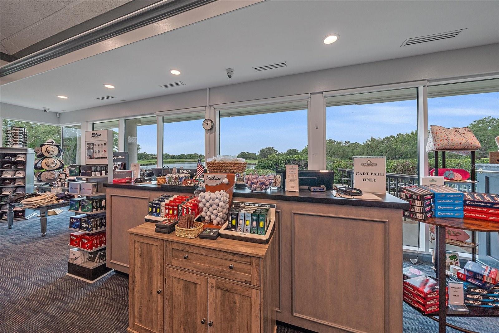 UNIVERSITY PARK GOLF AND COUNTRY CLUB - Residential