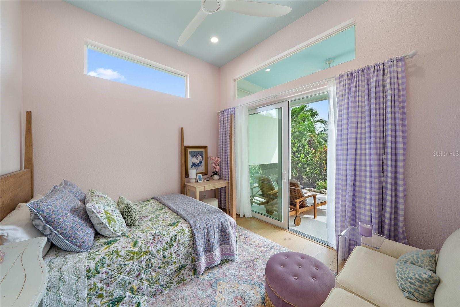 UNIVERSITY PARK GOLF AND COUNTRY CLUB - Residential