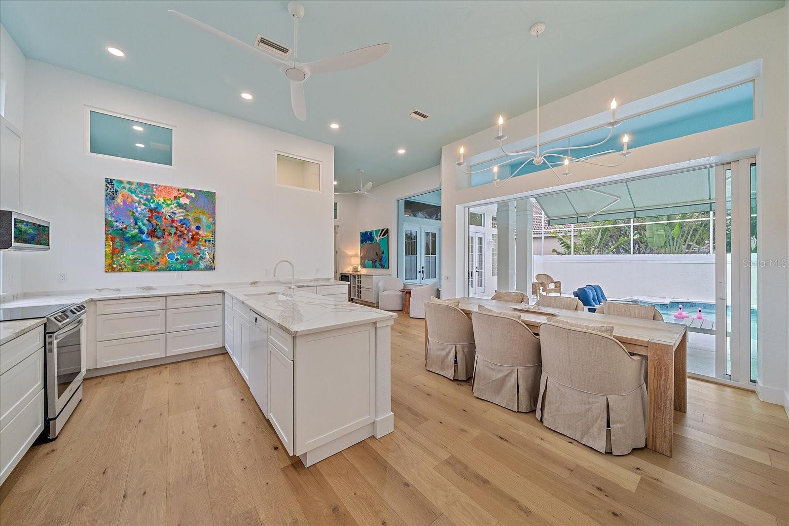 UNIVERSITY PARK GOLF AND COUNTRY CLUB - Residential