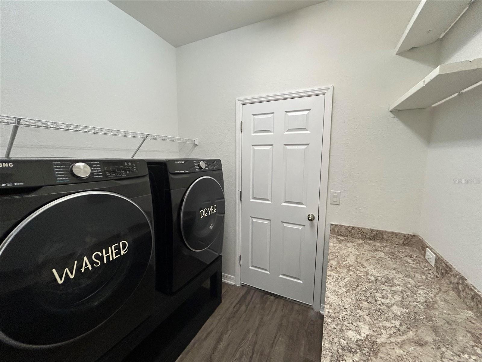 TRACT 5, THE LAKES - Residential Lease