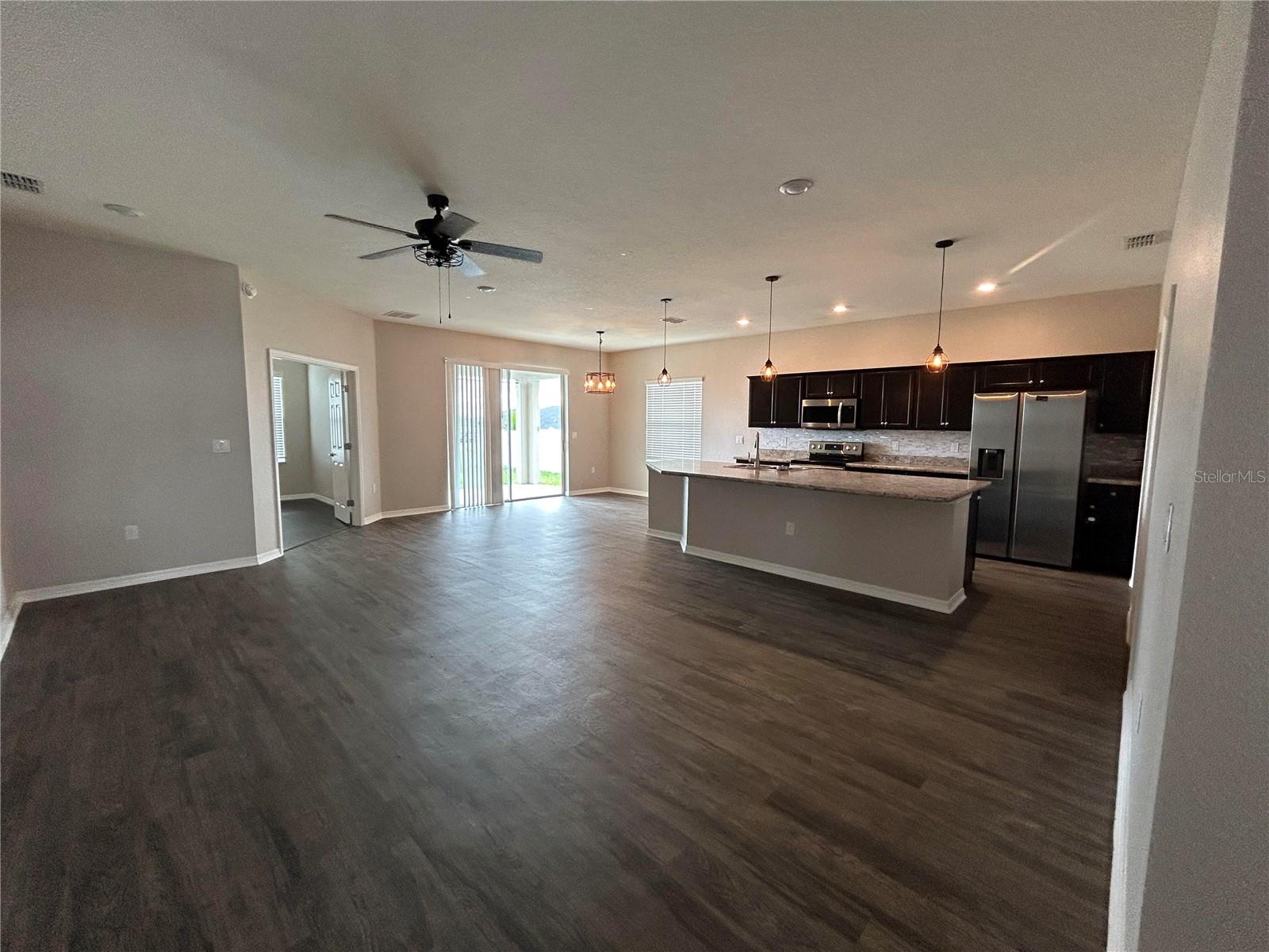 TRACT 5, THE LAKES - Residential Lease