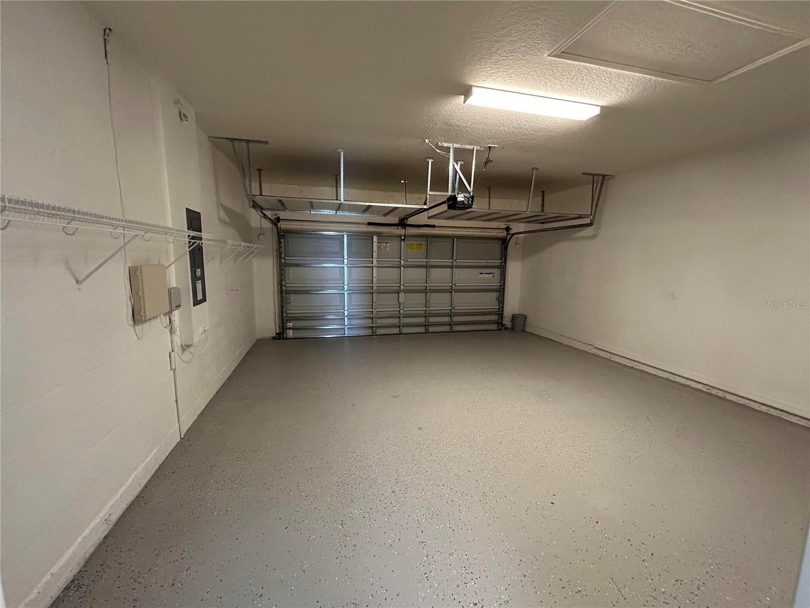 TRACT 5, THE LAKES - Residential Lease