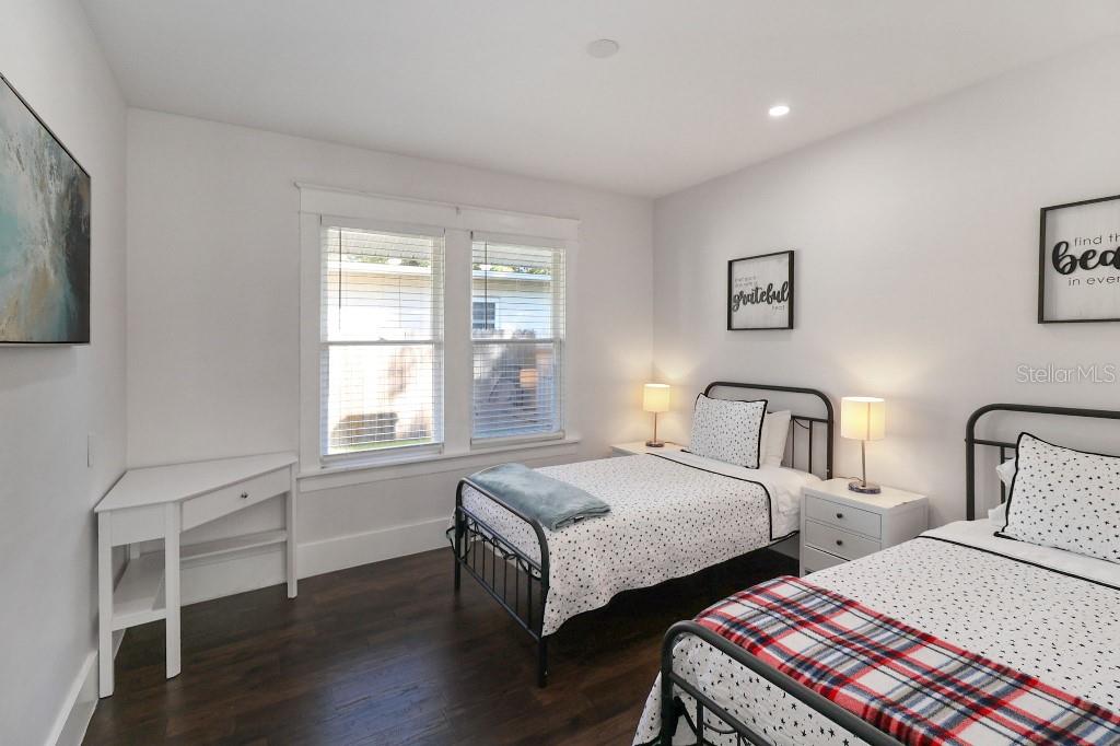 TAMPA OVERLOOK - Residential