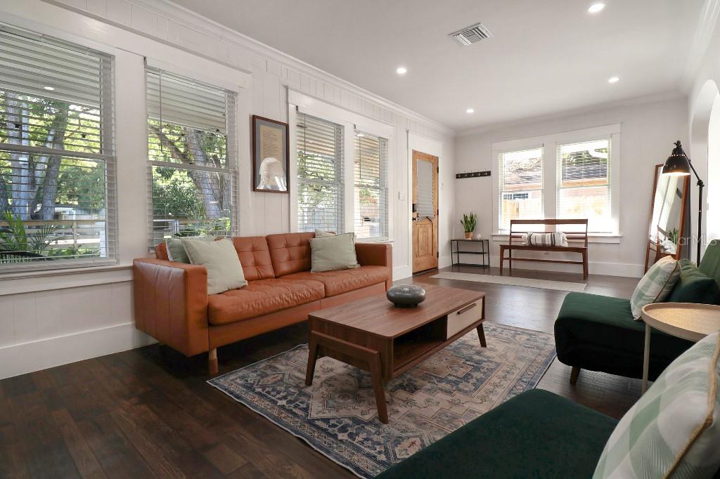 TAMPA OVERLOOK - Residential