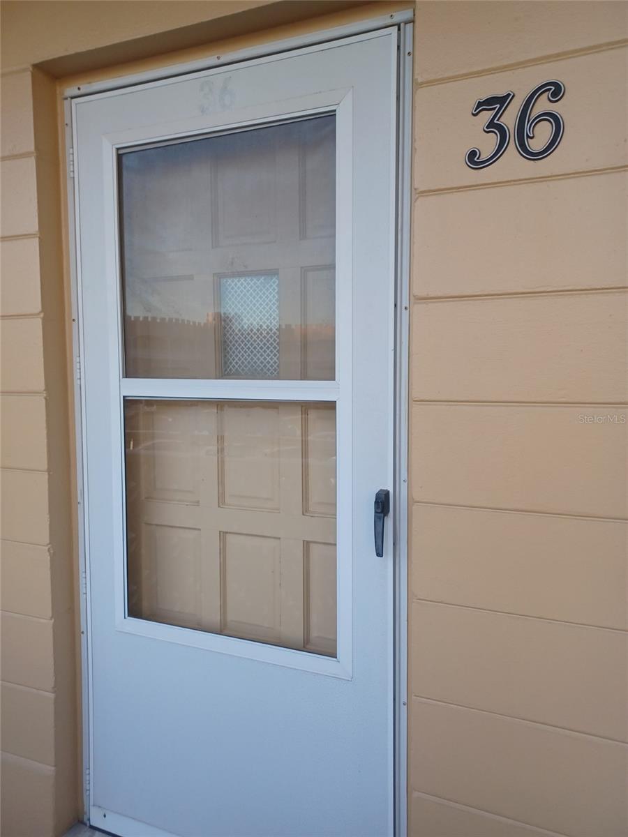 ON TOP OF THE WORLD - Residential Lease