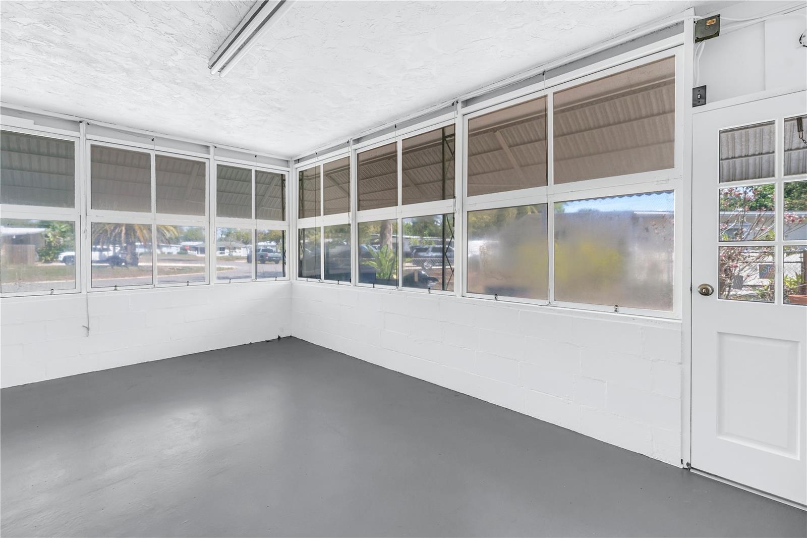 BAYSHORE GARDENS SEC 3 - Residential