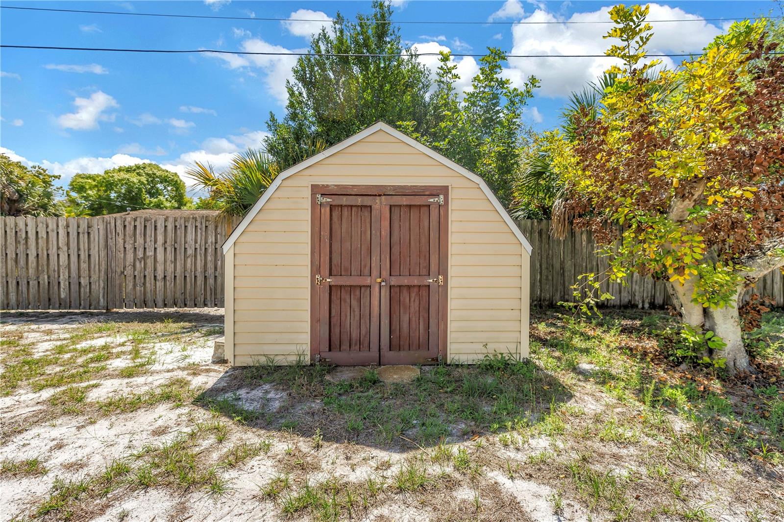 BAYSHORE GARDENS SEC 3 - Residential