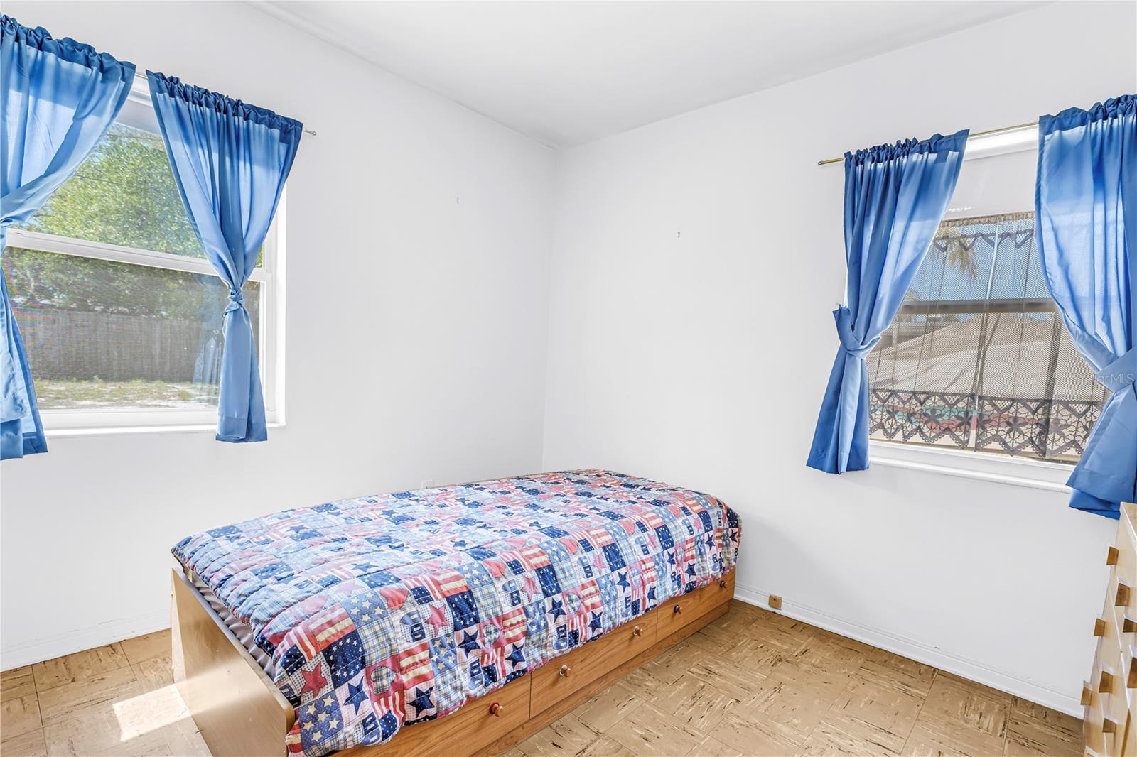 BAYSHORE GARDENS SEC 3 - Residential