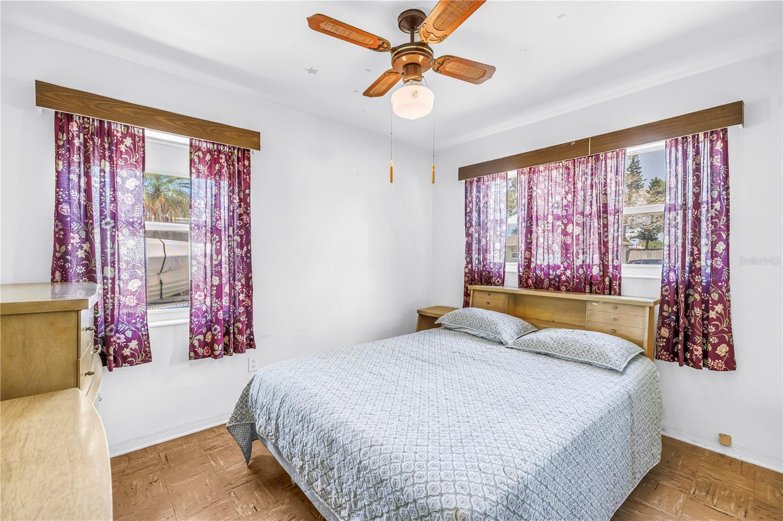 BAYSHORE GARDENS SEC 3 - Residential