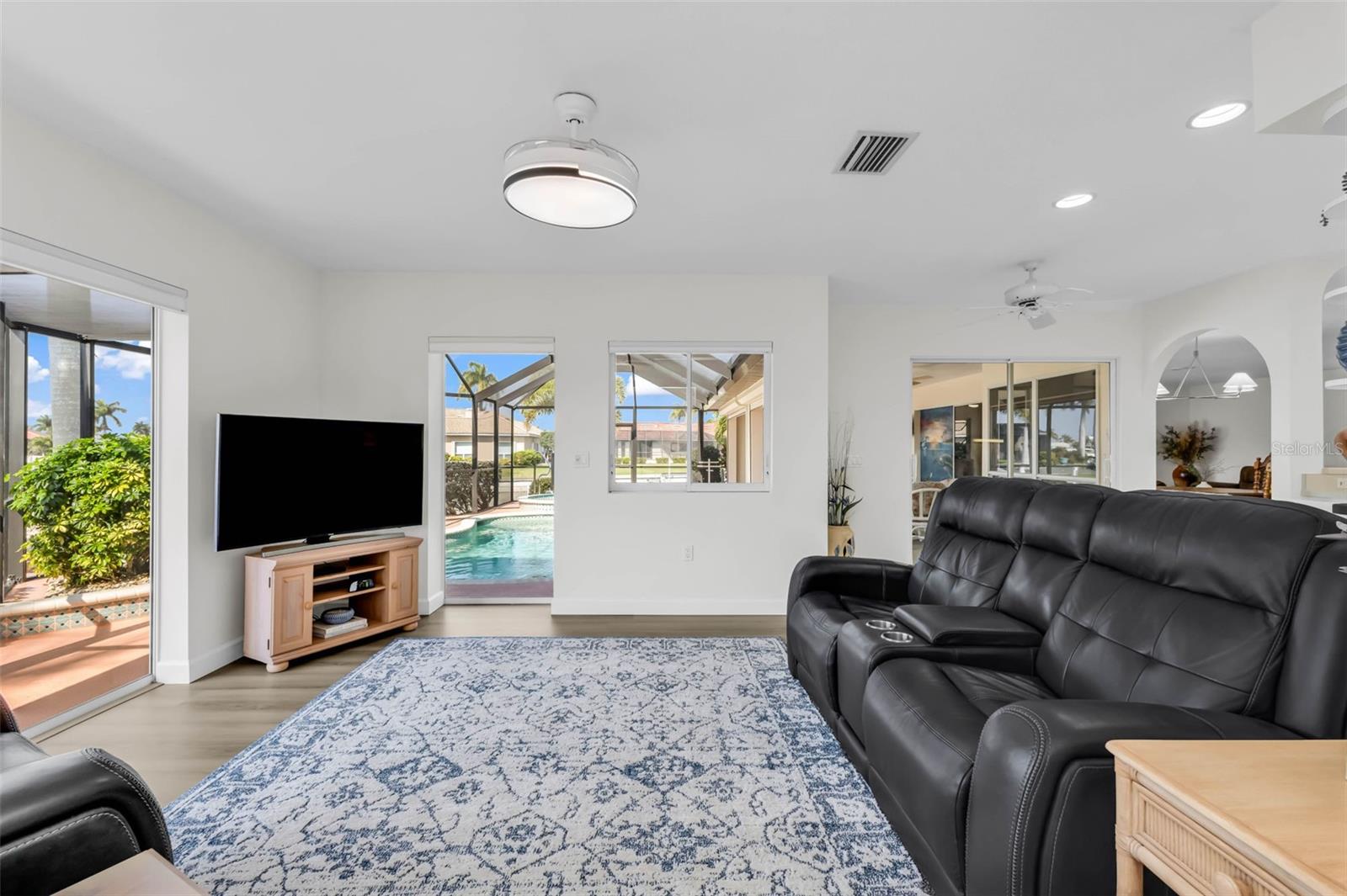 PUNTA GORDA ISLES SEC 11 - Residential