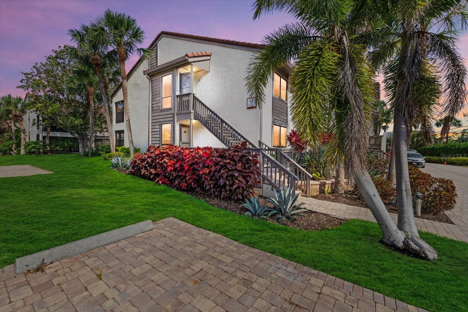 6204 MIDNIGHT PASS ROAD 201