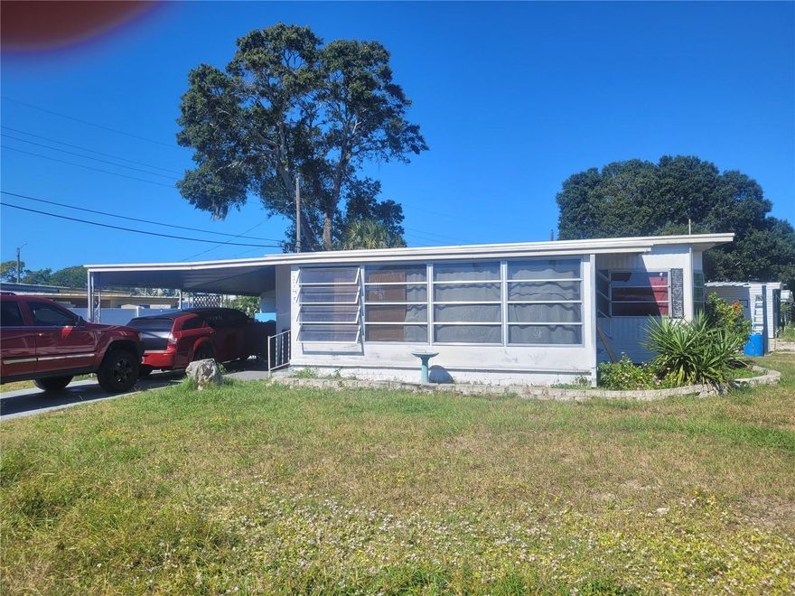 Investment Opportunity: Charming Property in Prime Location! This month-to-month rental offers a fantastic opportunity for investors looking to capitalize on a property that needs some TLC. Located just minutes from the stunning Gulf of Mexico, this property is ideally situated for those who appreciate beachside living. 
Key Features: Investment Potential: Perfect for a rental property or a fix-and-flip project.
Prime Location: Enjoy easy access to unlimited shopping, restaurants, and nearby hospitals, making it a convenient choice for tenants or future buyers.
Room for Improvement: The property requires some renovation, allowing you to add your personal touch and increase its value.
Why Invest? Proximity to the Gulf: Experience the beauty of coastal living with quick access to beach activities.
Rental Demand: With its desirable location, this property is likely to attract renters looking for convenience and lifestyle amenities.
Versatile Options: Whether you choose to rent it out or renovate for resale, this property presents a wealth of opportunities.
Don’t miss out on this chance to invest in a promising property in a sought-after area!