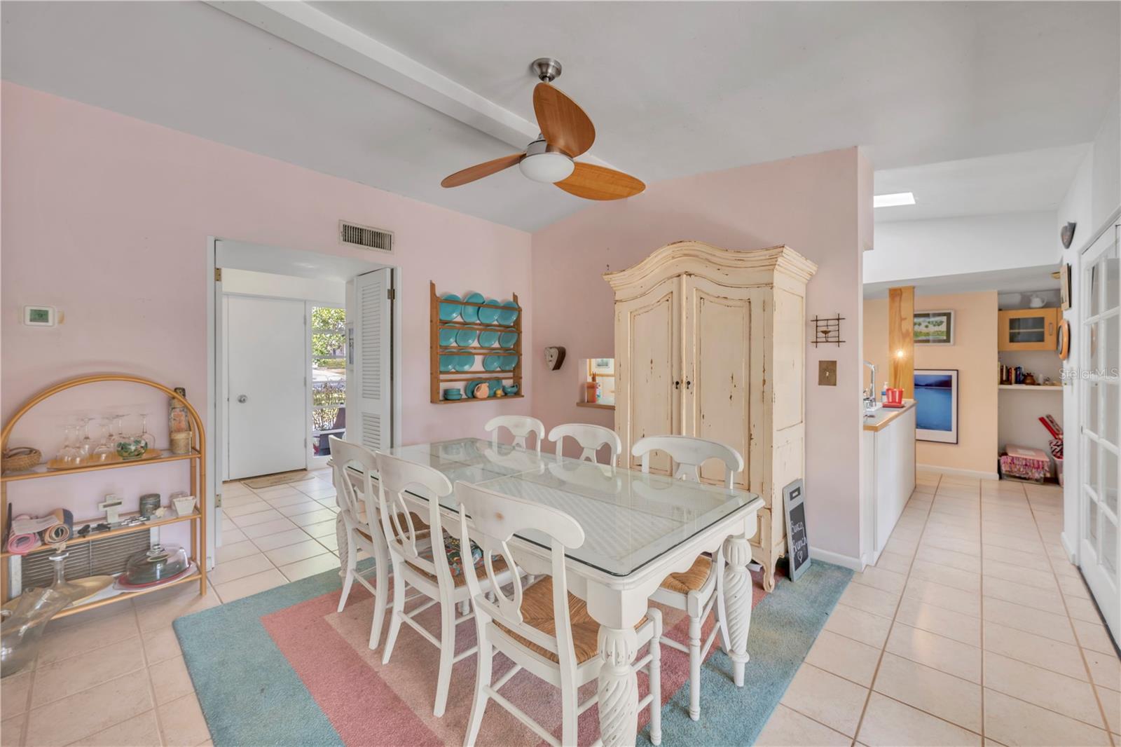 Photo 5 of 20 of 942 POINCIANA LANE house