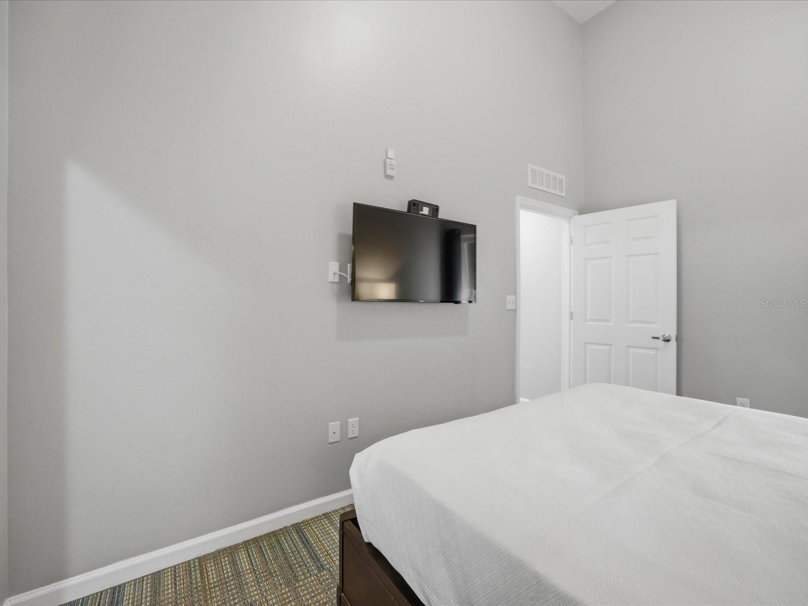 GROVE RESORT AND SPA - Residential