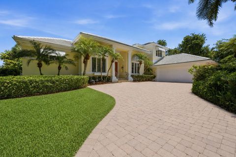 Photo of 3344 Sabal Cove Lane, Longboat Key, FL 34228 (MLS # A4693445)