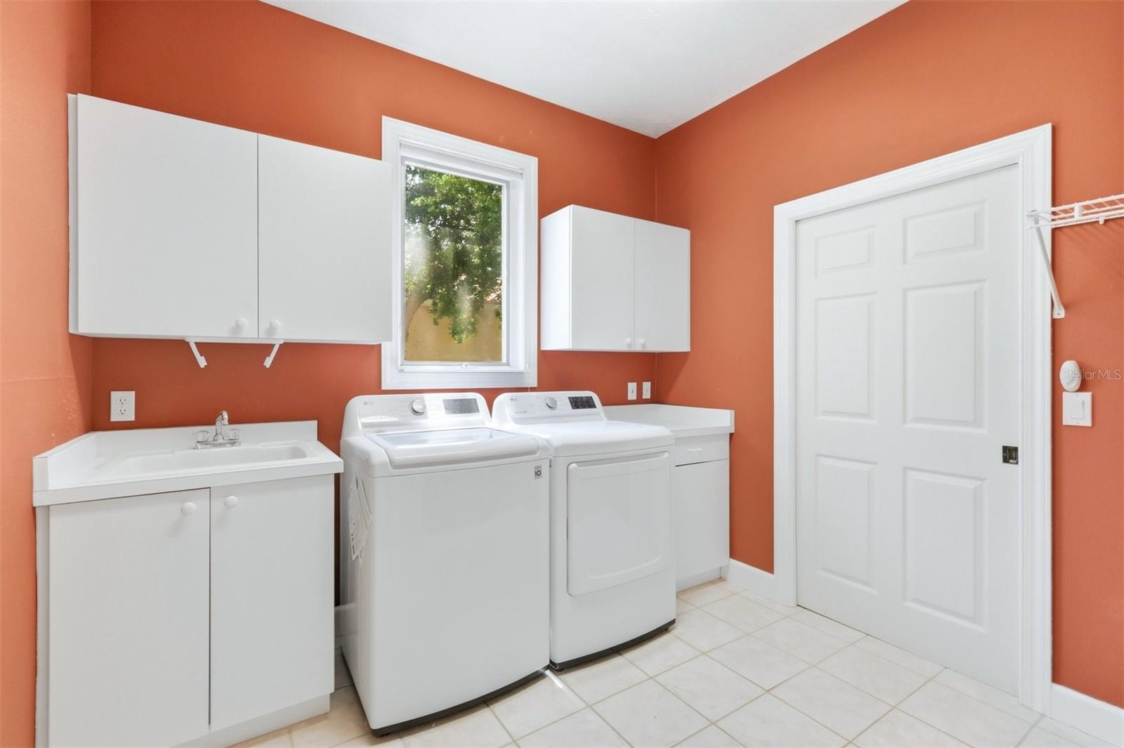SABAL COVE - Residential