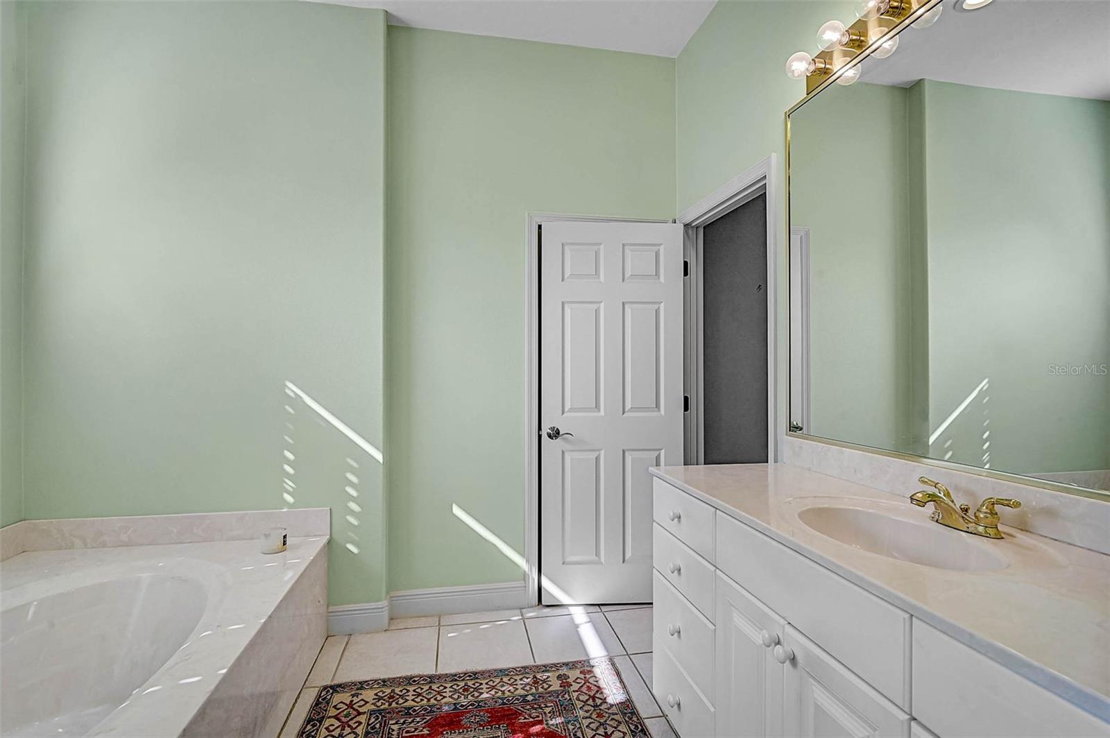 NORTH CREEK ESTS - Residential