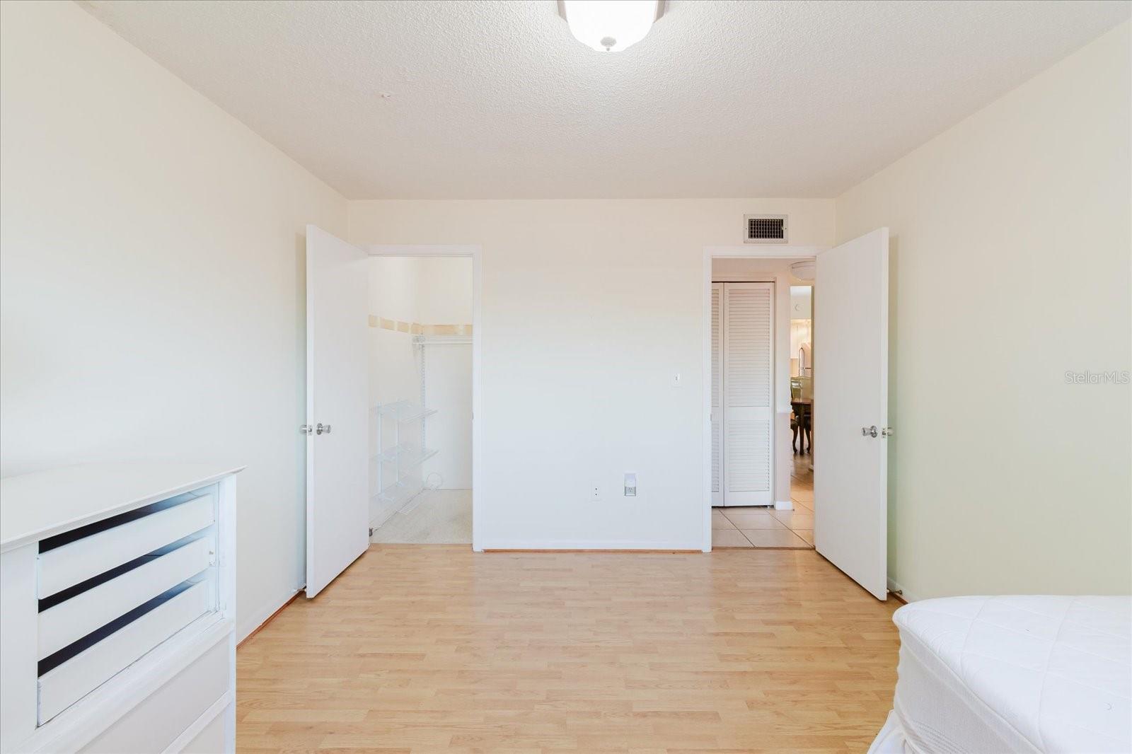 SHELLEY GARDENS 3 CONDO - Residential