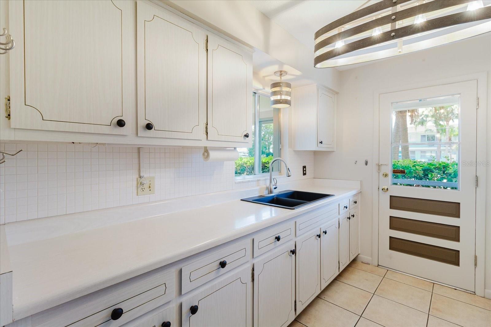 SHELLEY GARDENS 3 CONDO - Residential