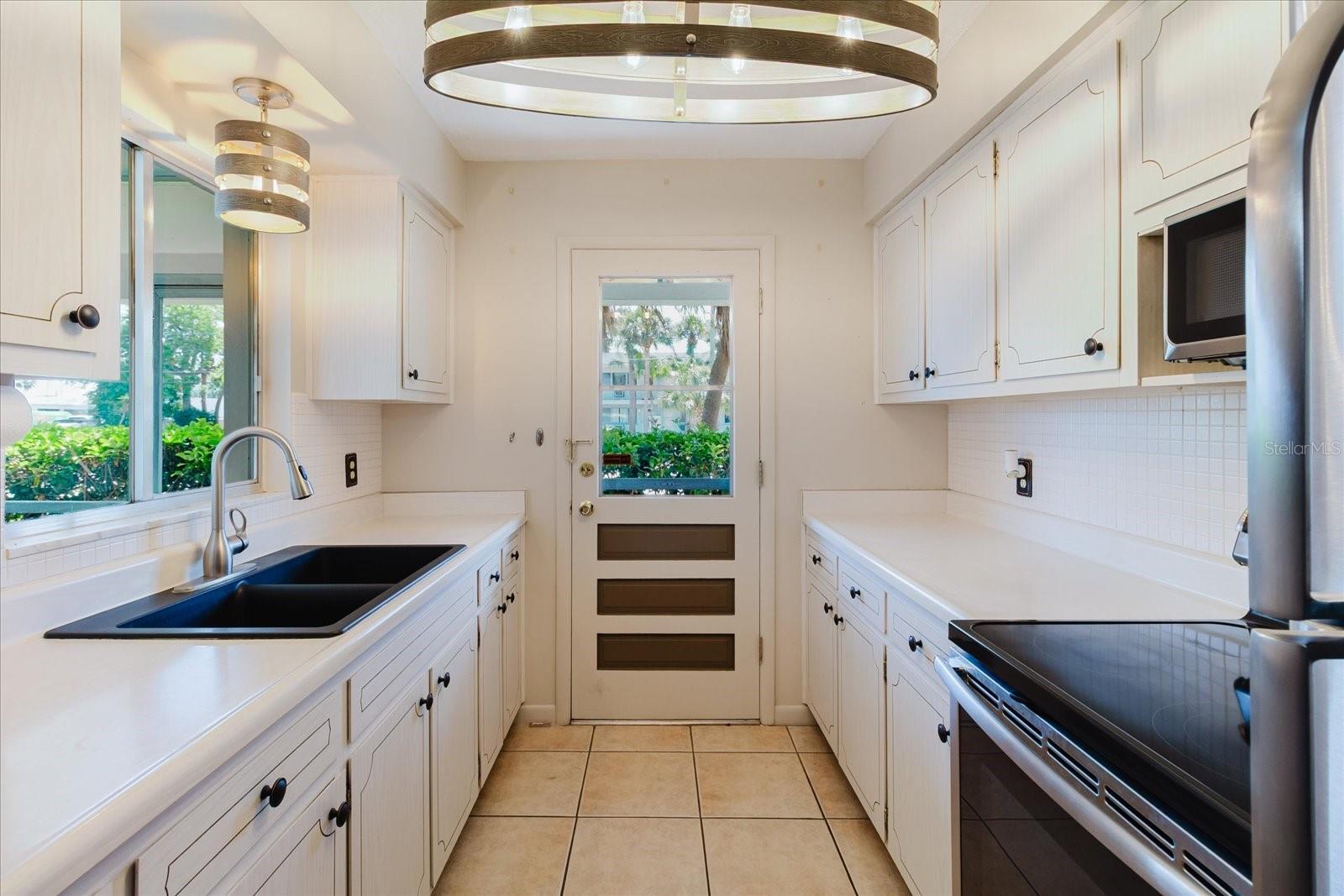 SHELLEY GARDENS 3 CONDO - Residential