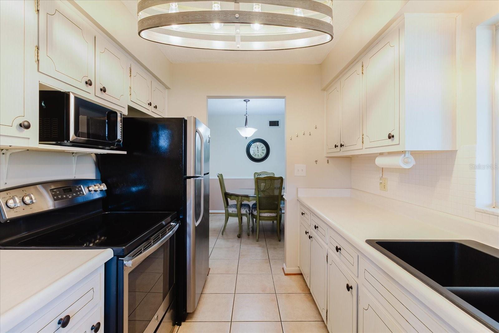 SHELLEY GARDENS 3 CONDO - Residential