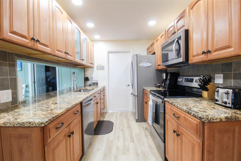 TAMARON - Residential Lease