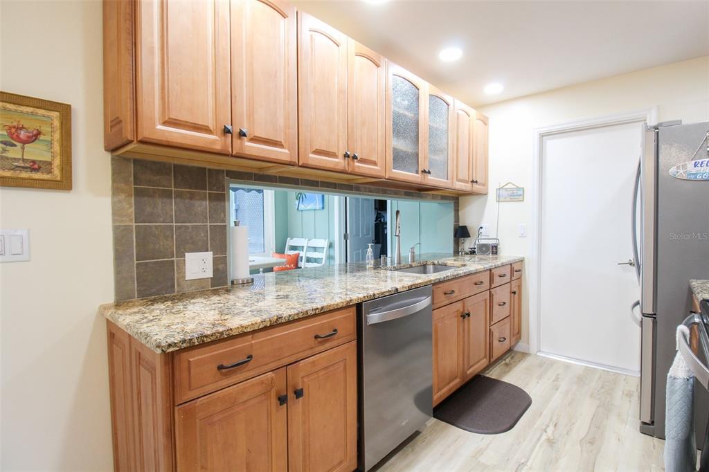 TAMARON - Residential Lease