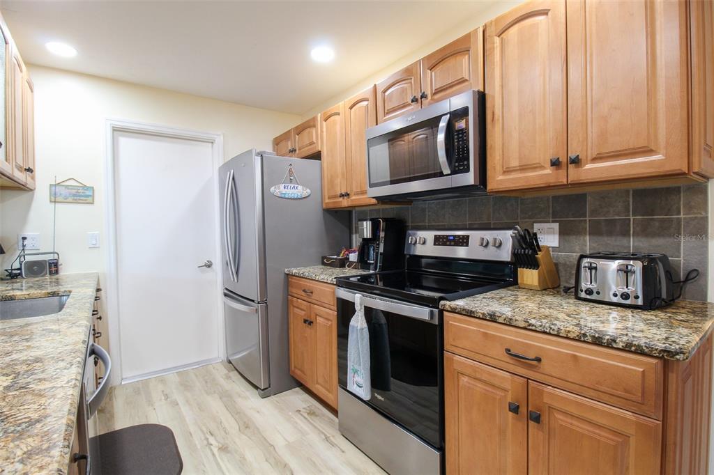 TAMARON - Residential Lease