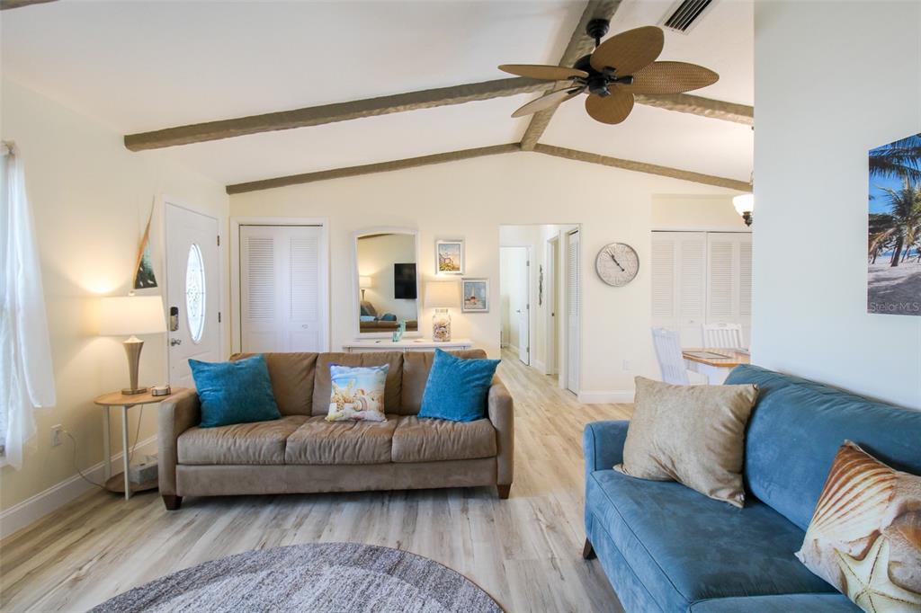 TAMARON - Residential Lease