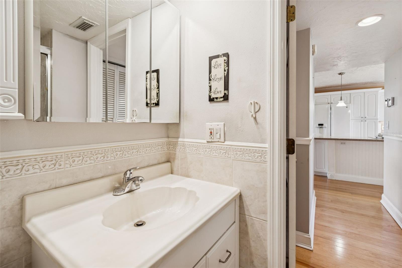 COVE CAY VILLAGE IV - Residential