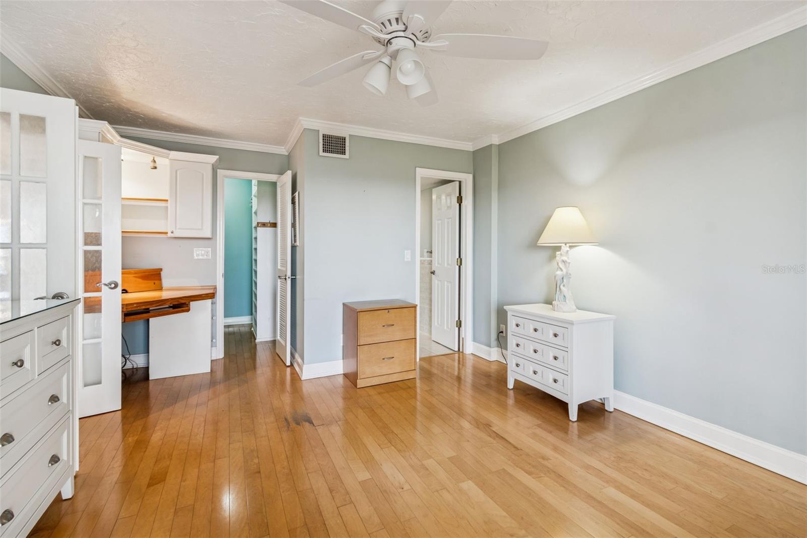 COVE CAY VILLAGE IV - Residential