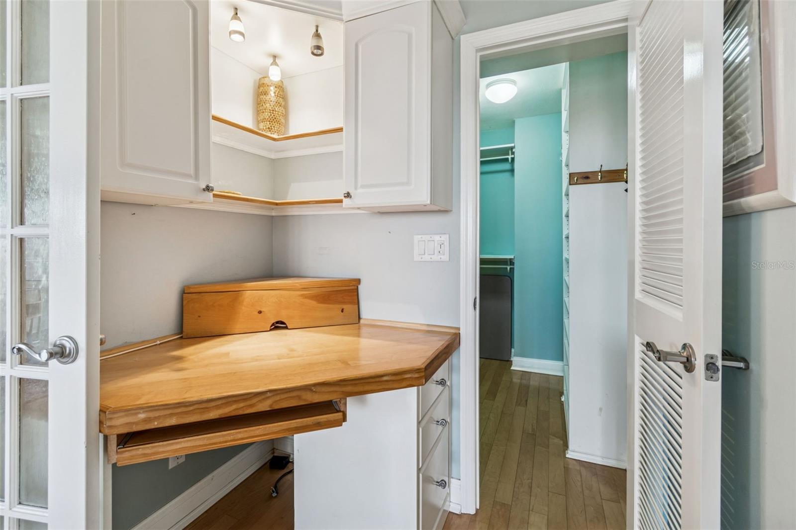 COVE CAY VILLAGE IV - Residential