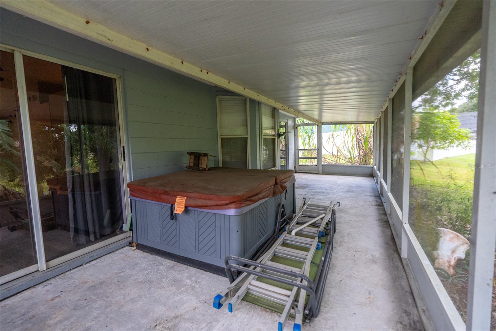 PLANTERS WALK - Residential