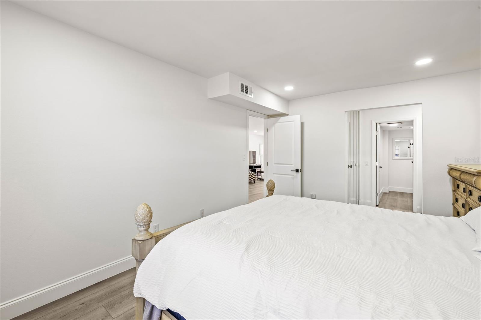 CORDOVA GREENS CONDO - Residential