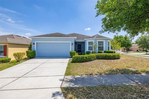 Photo of 6018 Fallglow Lane, Haines City, FL 33844 (MLS # S5135002)