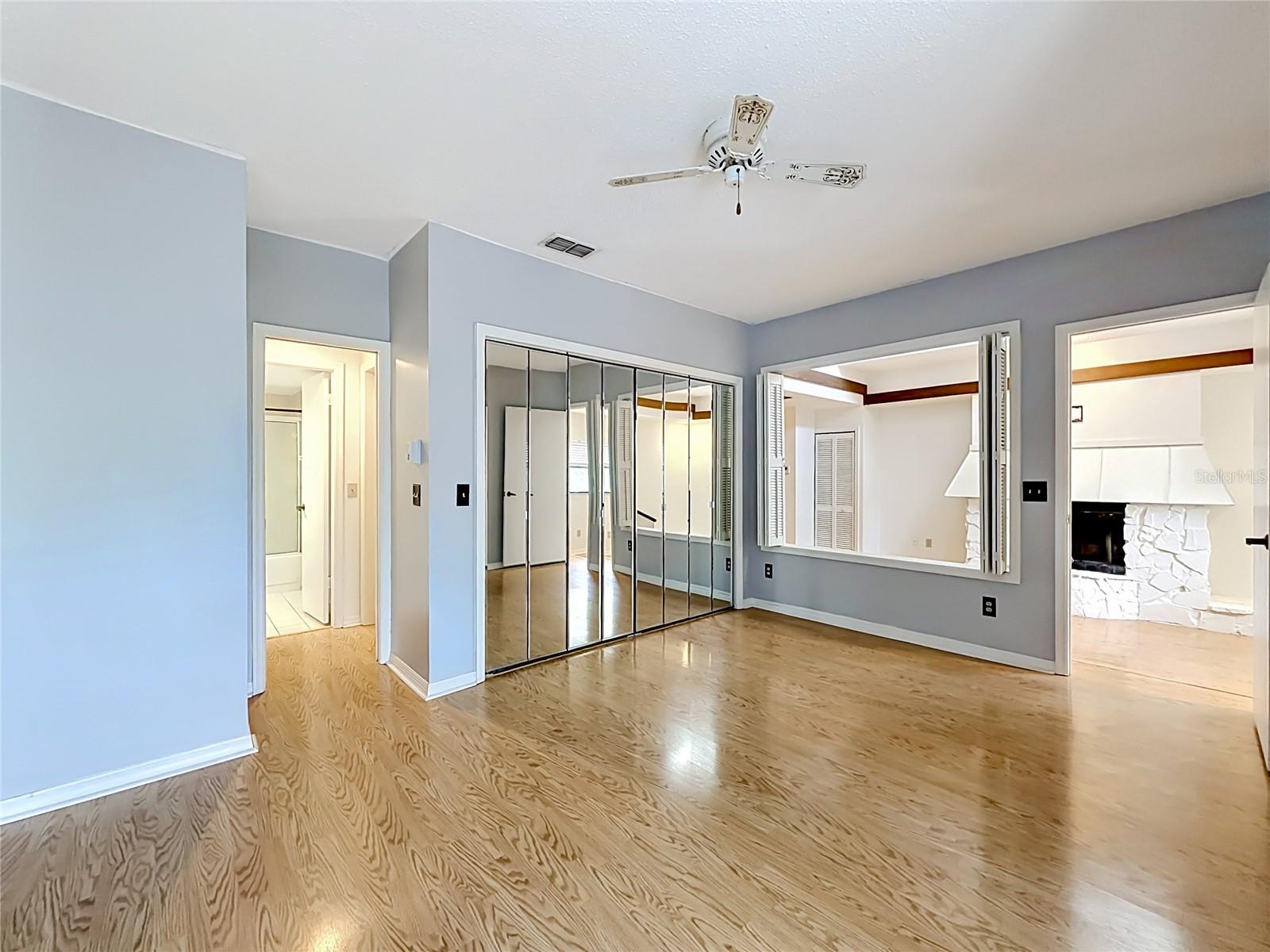TIFFANY SUITES CONDO - Residential